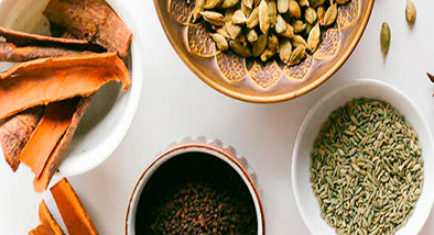 ¿QUÉ ES EL TÉ CHAI Y CUÁL ES SU ORIGEN? ¿QUÉ ES EL TÉ CHAI Y CUÁL ES SU ORIGEN?